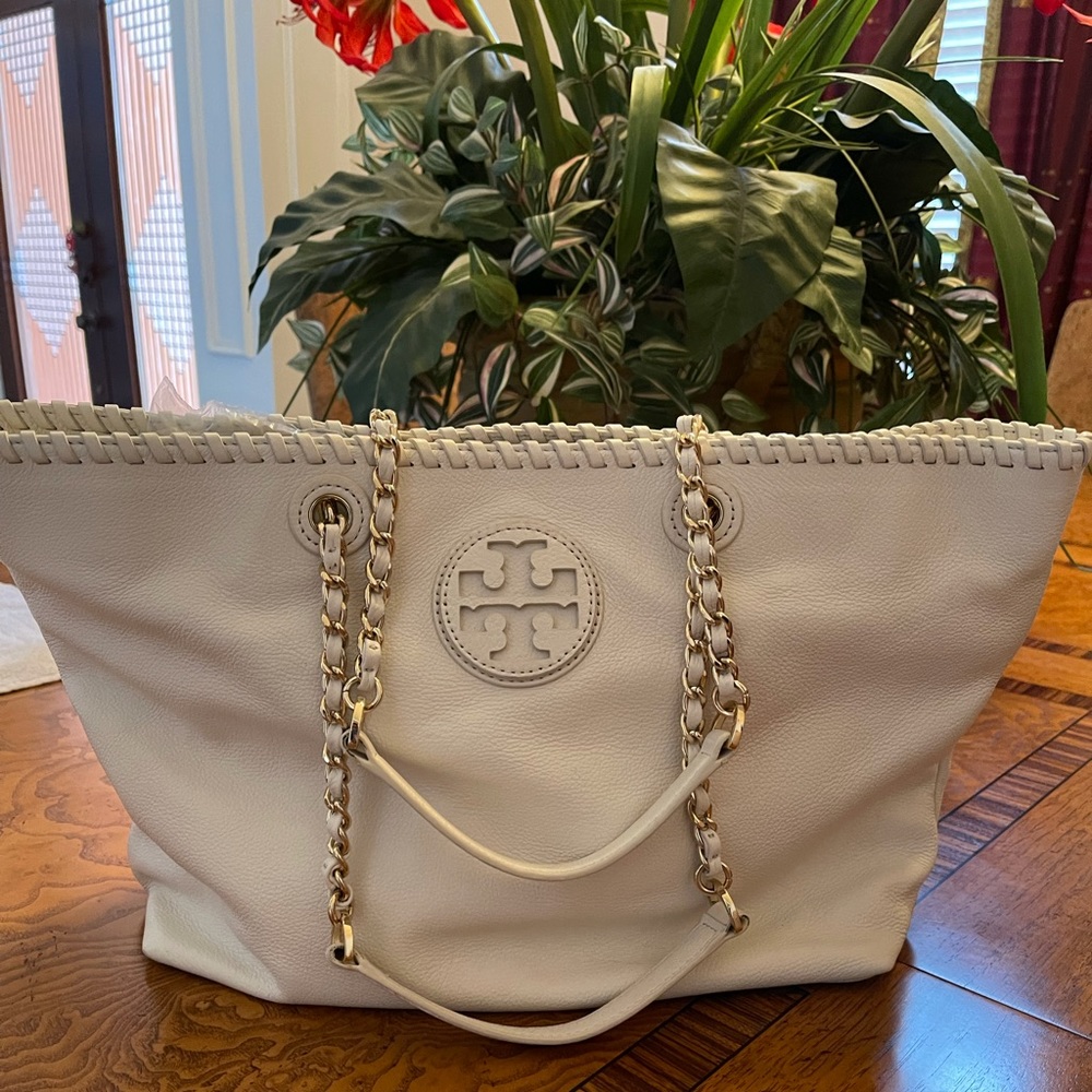 Tory Burch Leather tote